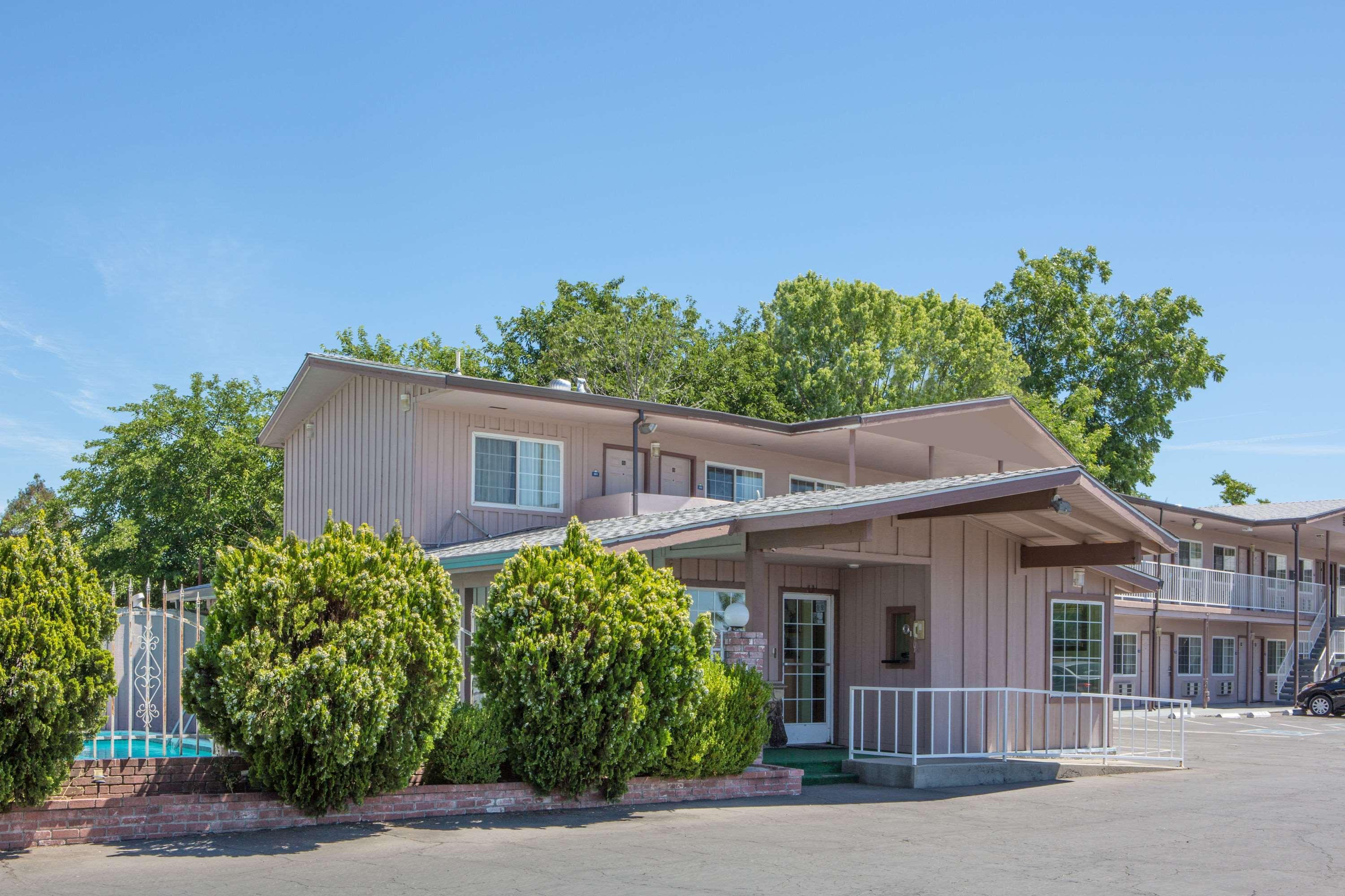 Days Inn By Wyndham Oroville Exteriör bild